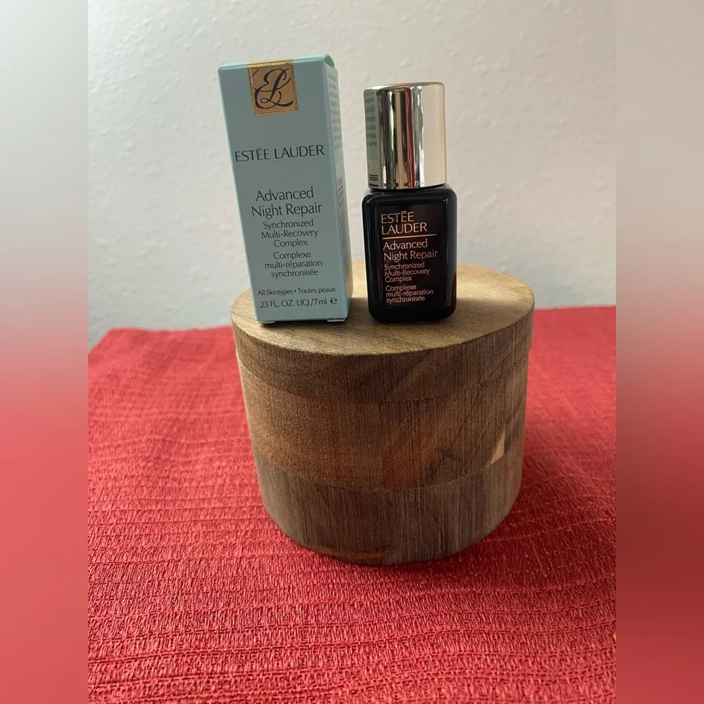 Skincare and Fragrance Mini Set - Picture 12 of 14